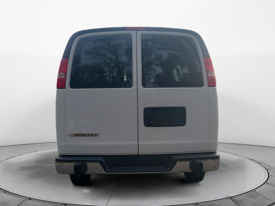 Used 2025 Chevrolet Express 2500 w/ Driver Convenience Package RWD image 6