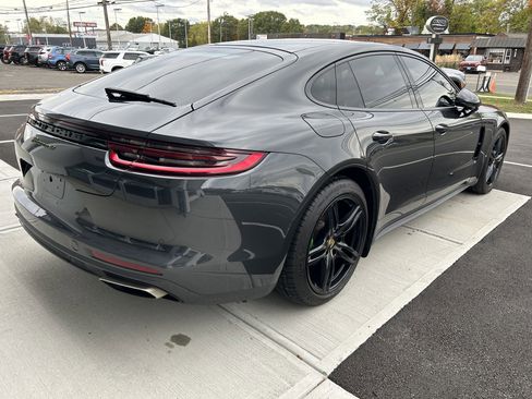Used 2017 Porsche Panamera 4 image 12
