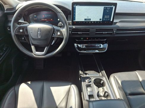 Certified 2023 Lincoln Corsair AWD image 11