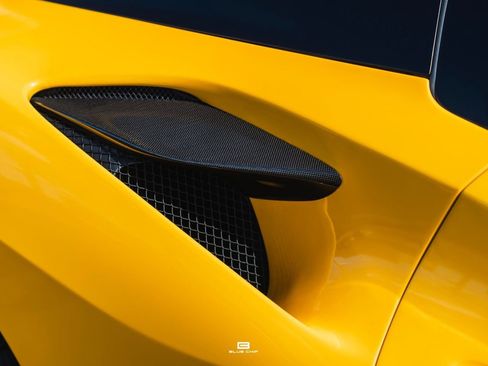 Used 2021 Ferrari F8 Tributo RWD image 28