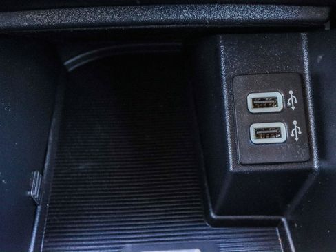 Used 2019 Ford Edge SEL w/ Equipment Group 201A AWD/4WD image 11