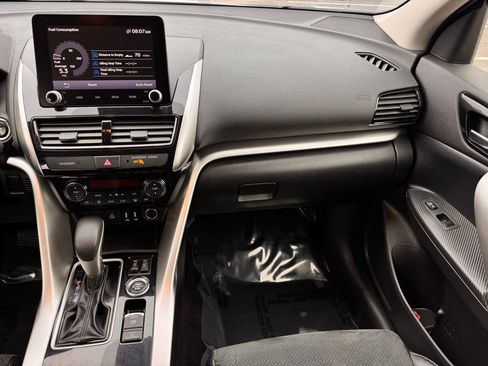 Used 2023 Mitsubishi Eclipse Cross SE image 21