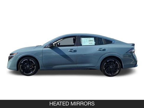 New 2026 Nissan Sentra SR w/ SR Premium Package FWD image 5
