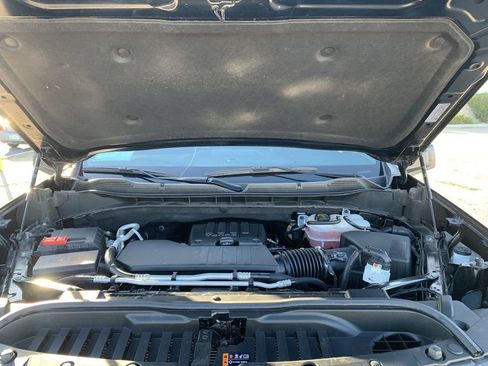 Used 2024 Chevrolet Silverado 1500 Custom Trail Boss w/ Dark Appearance Package image 28