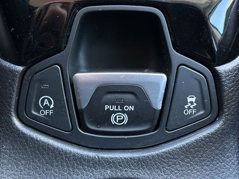 Used 2020 Jeep Compass Latitude image 34