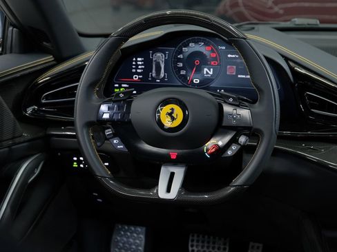 Used 2023 Ferrari Purosangue image 31