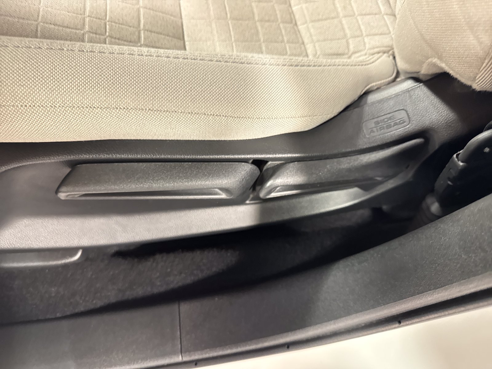Certified 2024 Honda HR-V LX image 11