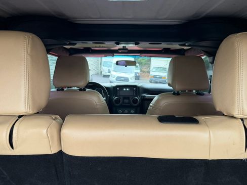 Used 2016 Jeep Wrangler Unlimited Sport w/ Max Tow Package AWD/4WD image 33