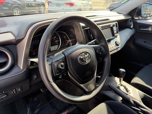 Used 2015 Toyota RAV4 XLE AWD/4WD image 60
