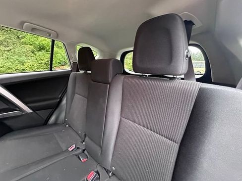 Used 2016 Toyota RAV4 LE AWD/4WD image 11