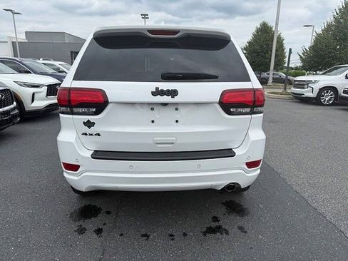 Used 2021 Jeep Grand Cherokee Laredo X AWD/4WD image 12