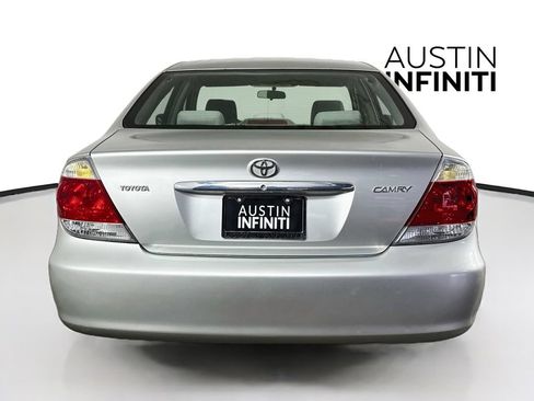 Used 2005 Toyota Camry FWD image 6