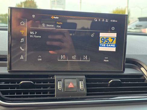 Used 2025 Audi Q5 2.0T Premium image 30