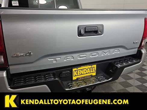 Used 2023 Toyota Tacoma SR AWD/4WD image 11