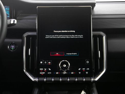 Used 2026 GMC Acadia Elevation w/ Black Edition AWD/4WD image 16