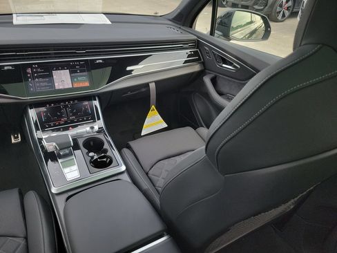 New 2026 Audi SQ7 Prestige AWD/4WD image 23