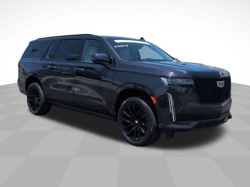 Certified 2024 Cadillac Escalade ESV Sport Platinum w/ LPO, ONYX Package AWD/4WD image 3
