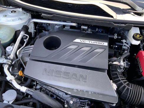 Used 2023 Nissan Rogue SV AWD/4WD image 30