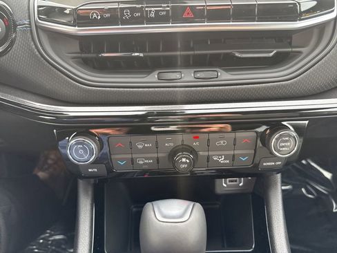 New 2026 Jeep Compass Latitude AWD/4WD image 16