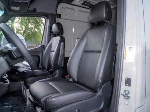Used 2026 Mercedes-Benz Sprinter 2500 image 21