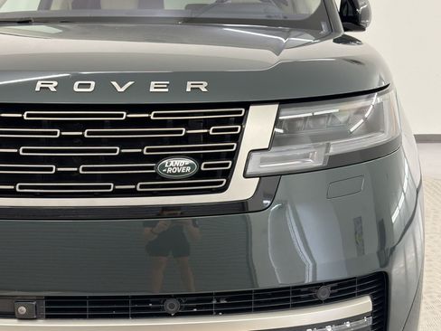 Used 2023 Land Rover Range Rover SE AWD/4WD image 12
