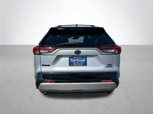 Used 2022 Toyota RAV4 XSE image 8