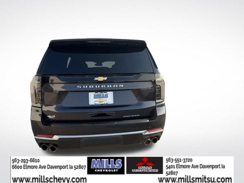Used 2025 Chevrolet Suburban Premier AWD/4WD image 4