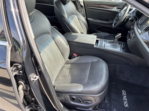 Used 2017 Genesis G80 3.8 w/ Option Group 02 image 37