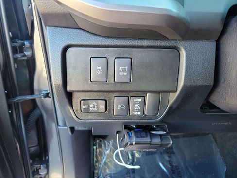 Used 2021 Toyota Tacoma Limited image 23