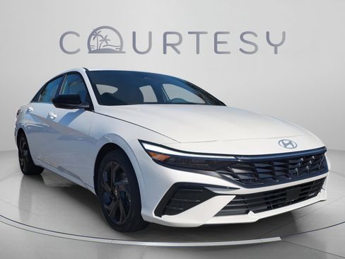 New 2026 Hyundai Elantra SEL Sport Premium w/ Cargo Package FWD image 4