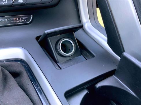 Used 2016 Chevrolet Corvette Stingray Coupe w/ 2LT Preferred Equipment Group image 33