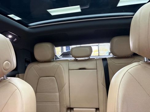 Used 2021 Porsche Cayenne E-Hybrid Coupe image 36