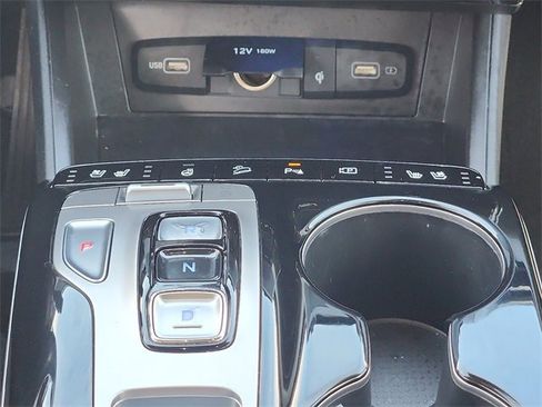 Certified 2022 Hyundai Tucson Limited image 17