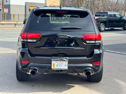 Used 2018 Jeep Grand Cherokee SRT image 7