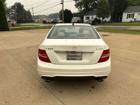 Used 2012 Mercedes-Benz C 300 4MATIC Sedan image 7