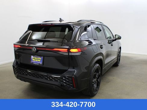 New 2026 Volkswagen Tiguan SE R-Line image 4