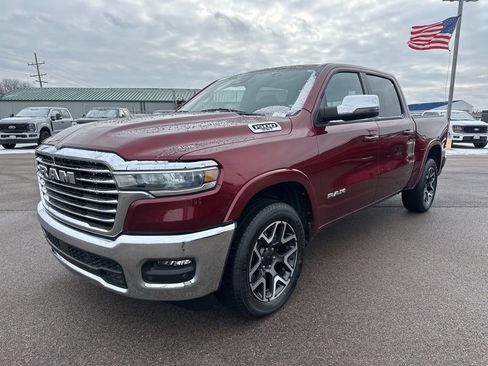 Used 2025 RAM 1500 Laramie image 14