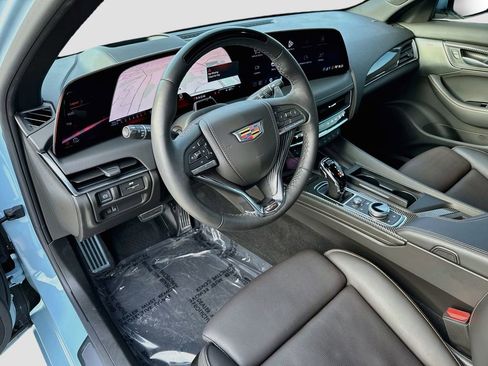 Used 2025 Cadillac CT5 V w/ Technology Package AWD/4WD image 17