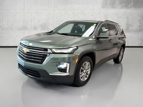 Certified 2023 Chevrolet Traverse LT image 1