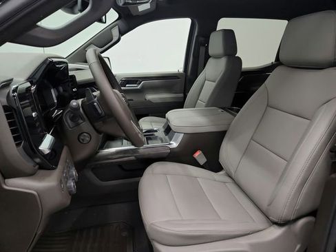New 2026 Chevrolet Silverado 1500 LTZ w/ LPO, Dark Essentials Package AWD/4WD image 18