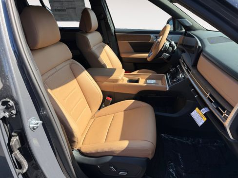 New 2026 Hyundai Santa Fe Limited AWD/4WD image 19