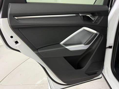 Used 2025 Audi Q3 2.0T Premium w/ Convenience Package image 15