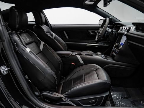 Used 2022 Ford Mustang Shelby GT500 w/ Technology Package image 46