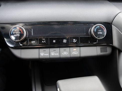 New 2025 Hyundai Elantra Sport image 26