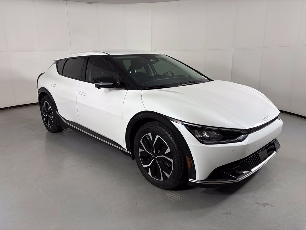 Used 2022 Kia EV6 Wind w/ Wind Technology Package AWD/4WD image 2