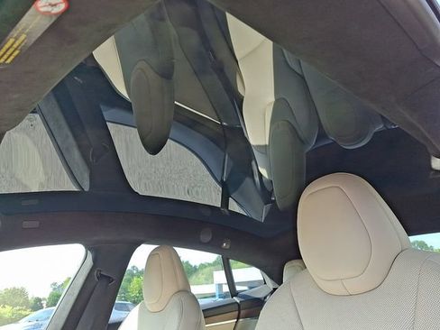 Used 2022 Tesla Model S AWD/4WD image 16