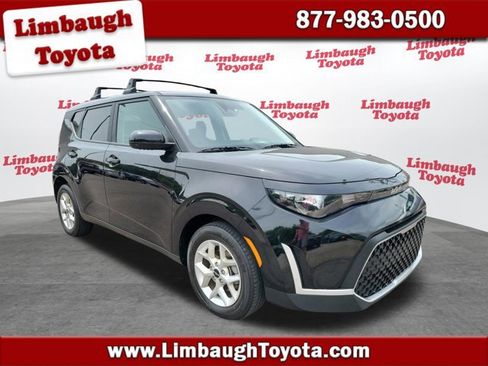 Used 2025 Kia Soul LX w/ LX Technology Package FWD image 1