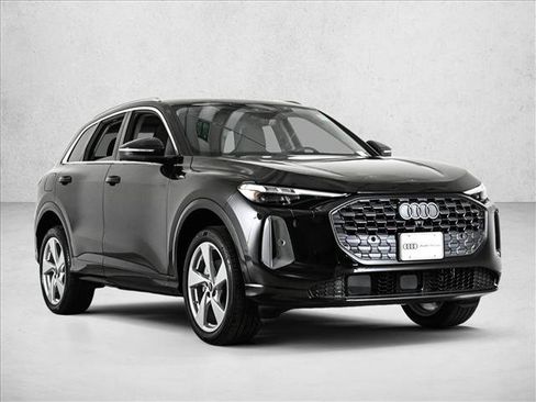 New 2025 Audi Q5 Premium Plus image 3