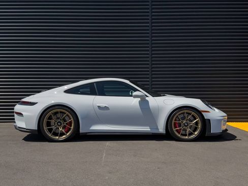 Used 2026 Porsche 911 GT3 RWD image 8