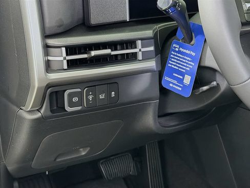 Used 2026 Hyundai Santa Fe SE FWD image 12